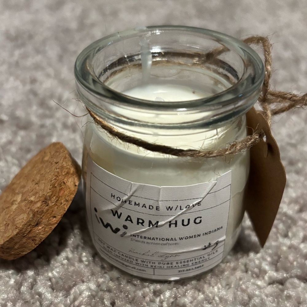 Natural Soy Wax Candle | Pure Essential oil | Reiki-Infused ~Warm Hug